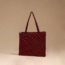 Handcrafted quilted handbag 04