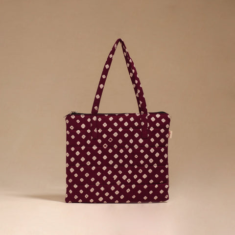 Handcrafted quilted handbag 05