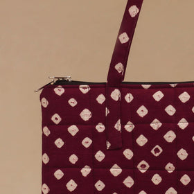 Handcrafted quilted handbag 05