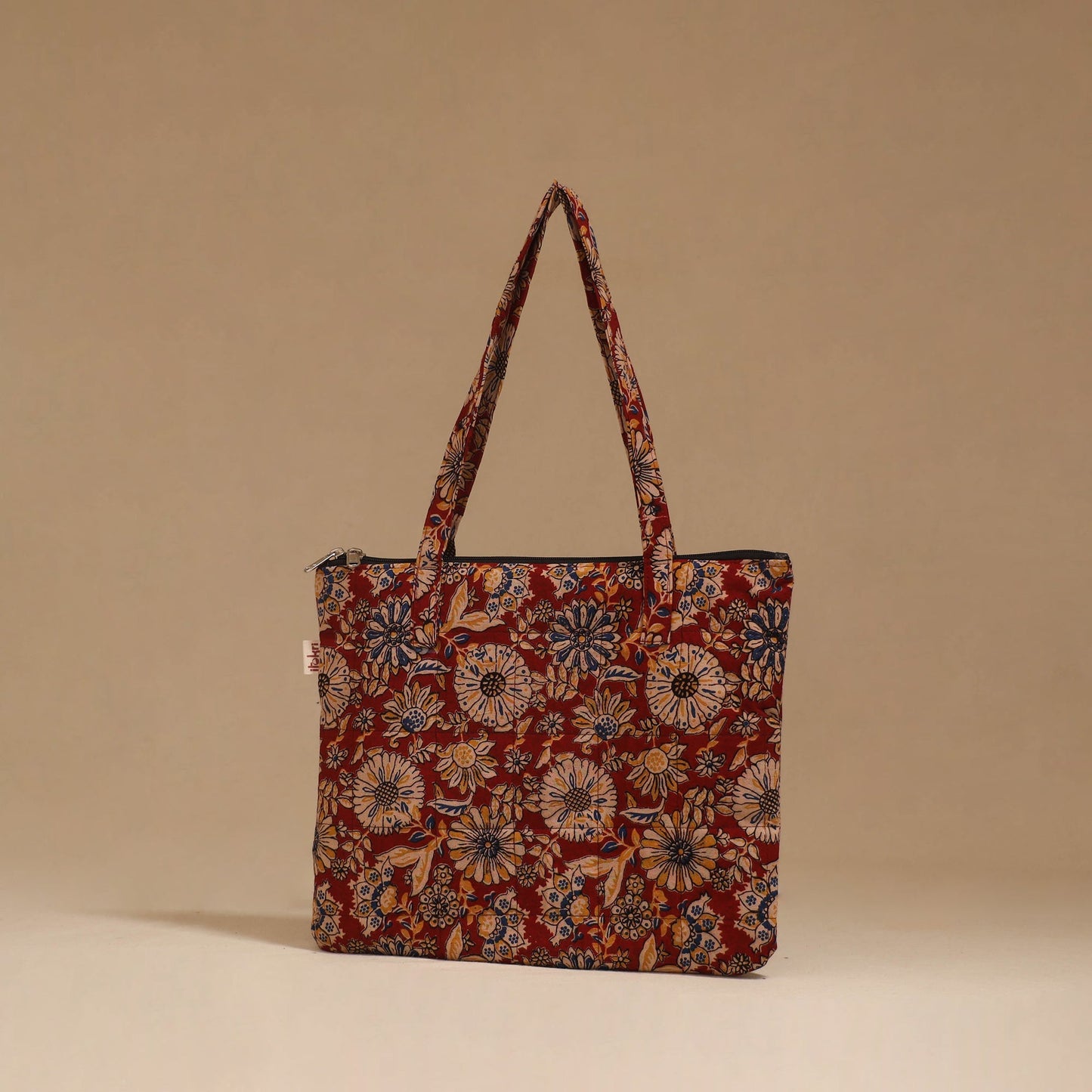 Handcrafted quilted handbag 26