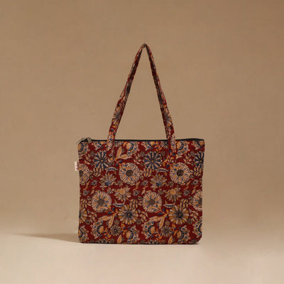 Handcrafted quilted handbag 26