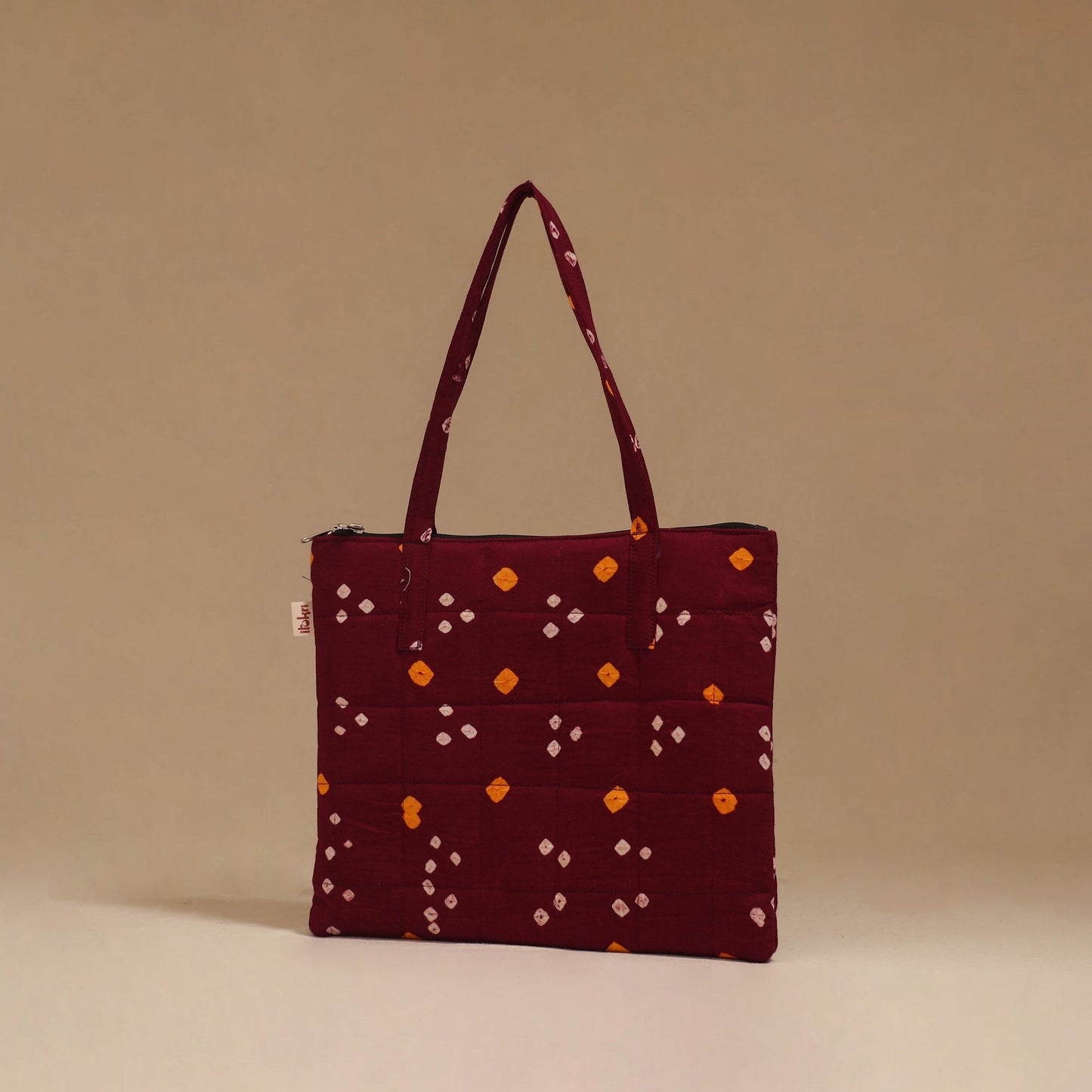Handcrafted quilted handbag 85