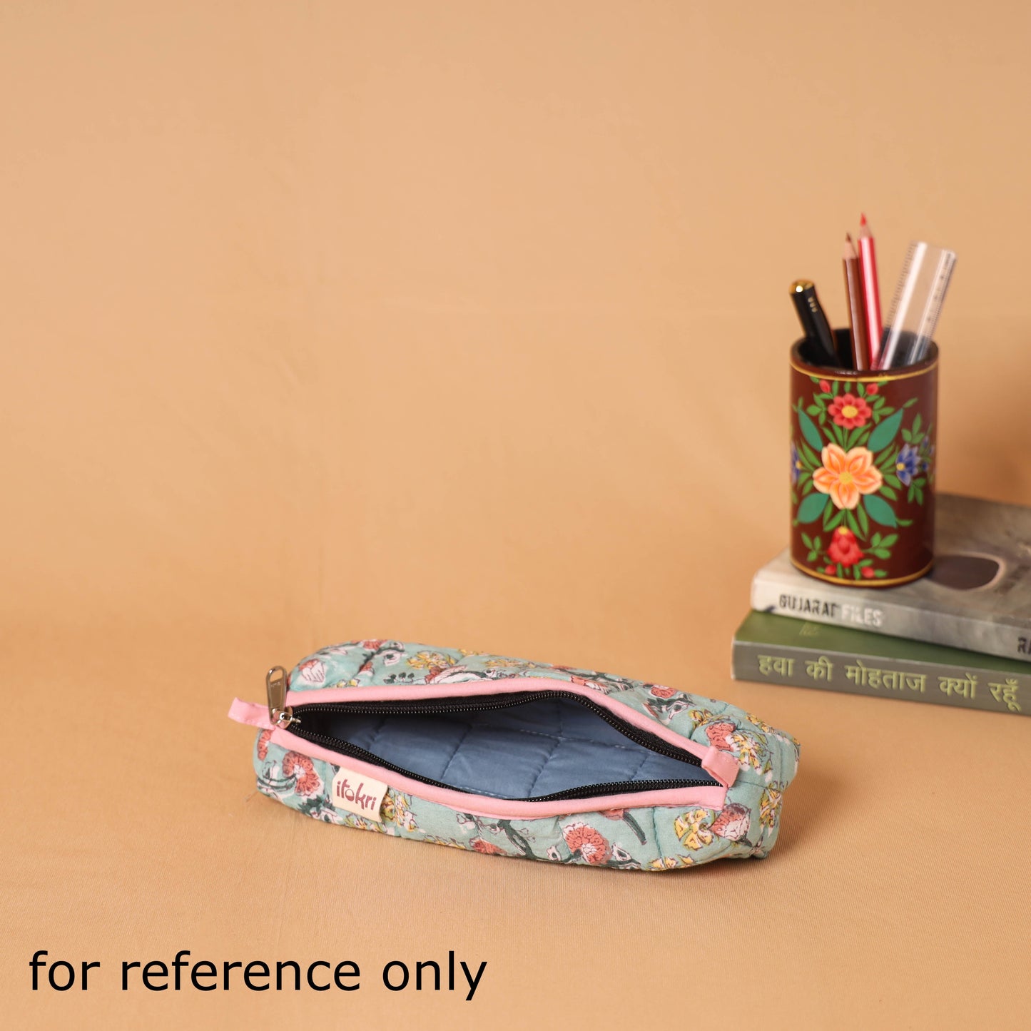 Handcrafted quilted pencil pouch 02