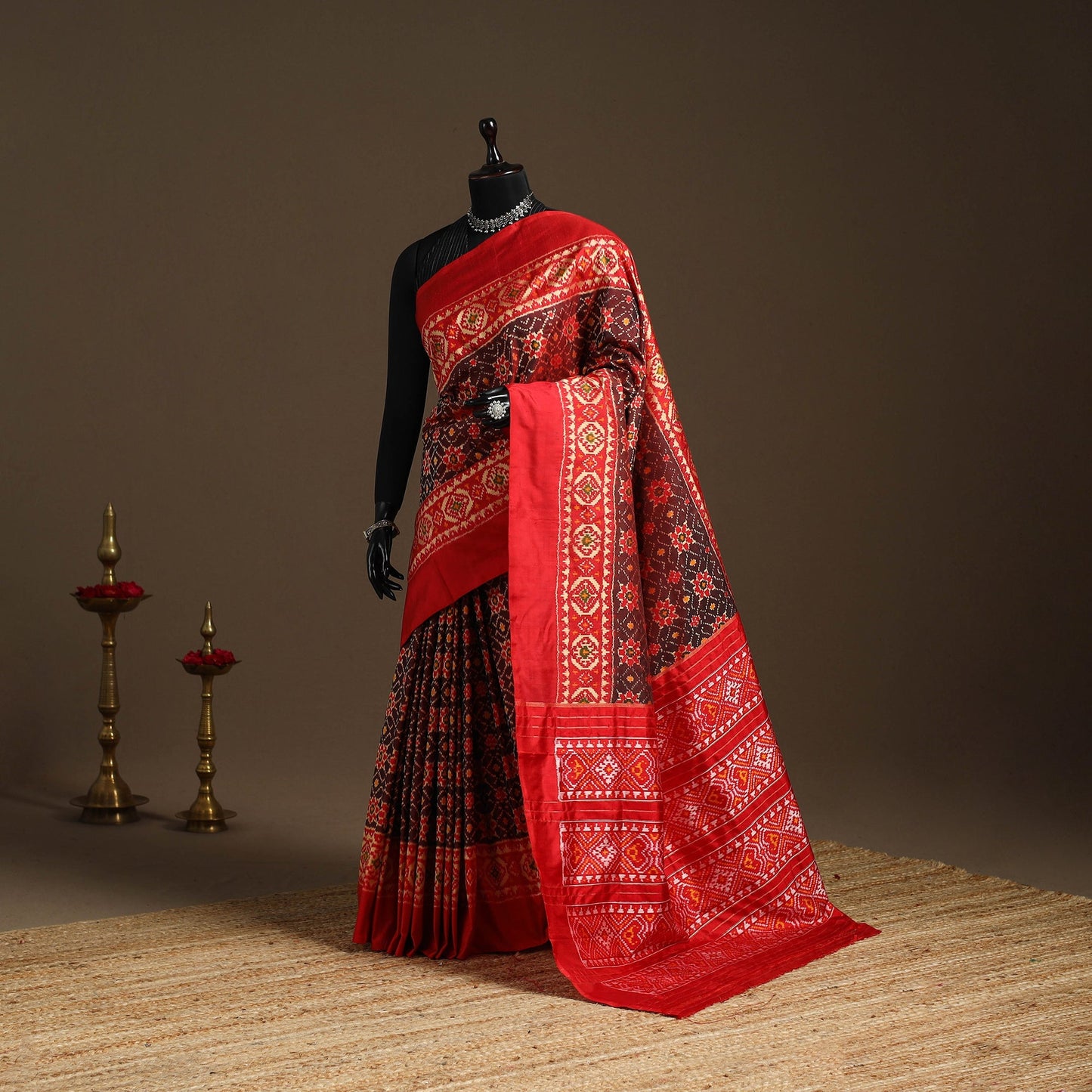 Handloom mulberry silk patola ikat pochampally saree 02
