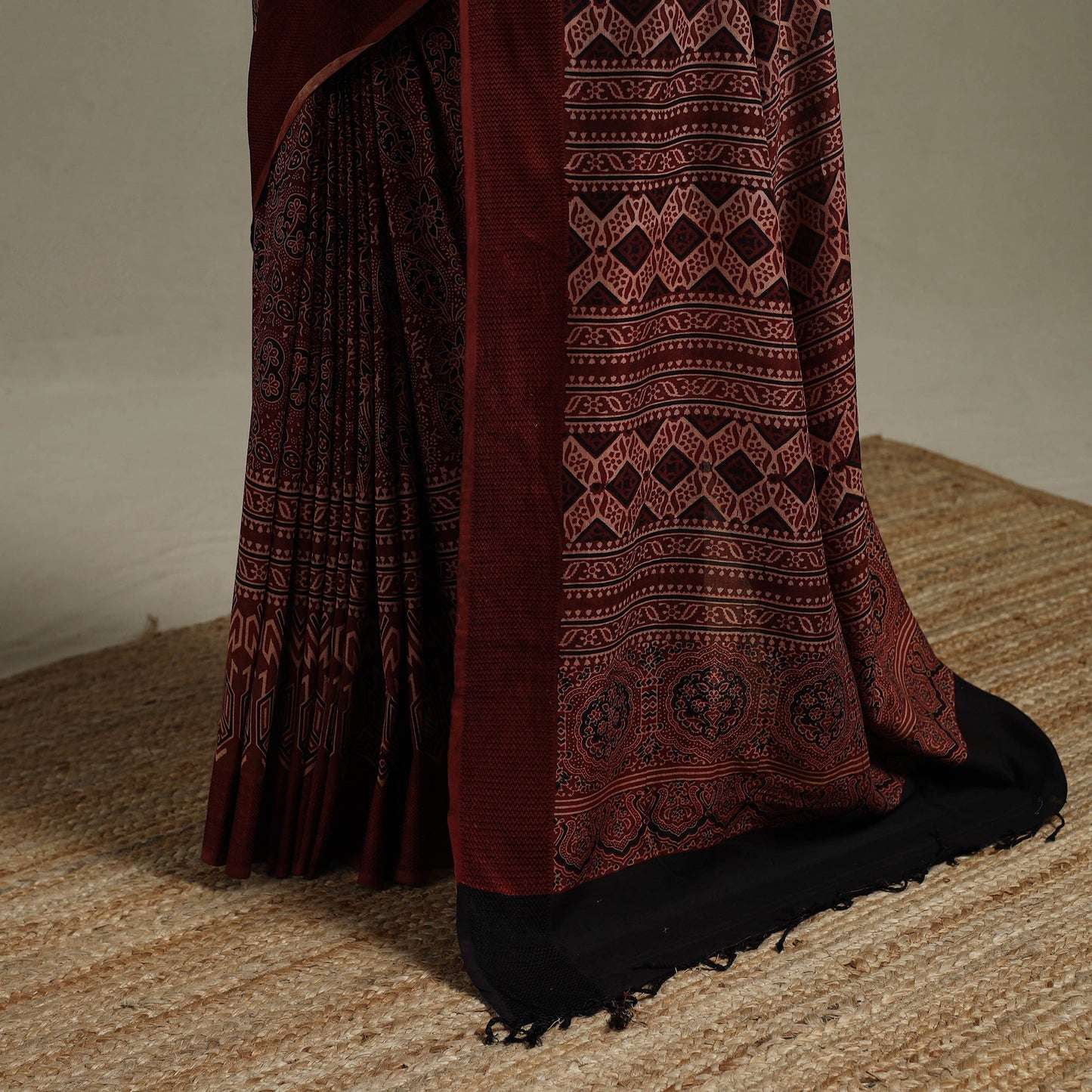 Handloom natural dyed hand maheshwari cotton saree