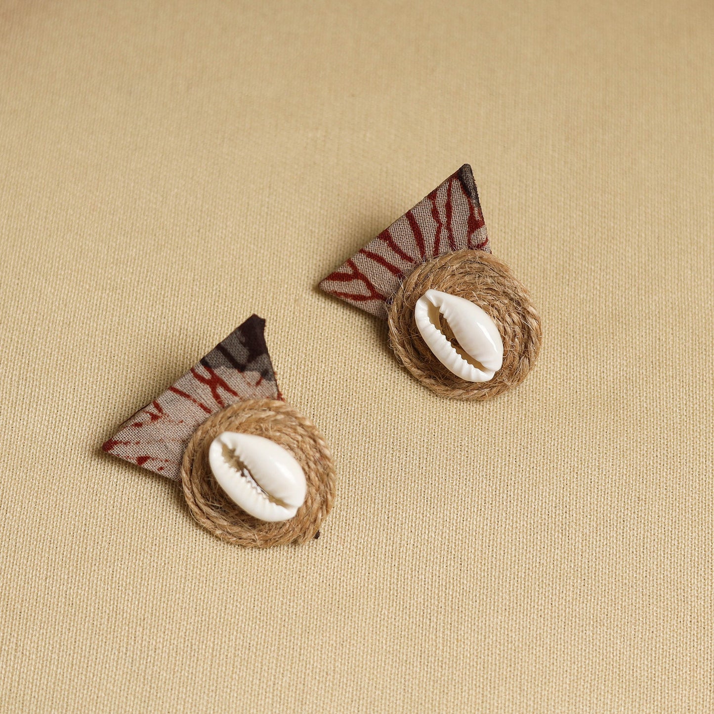 Buy Handmade Jute Fabart Necklace Set