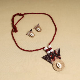 Buy Handmade Jute Fabart Necklace Set