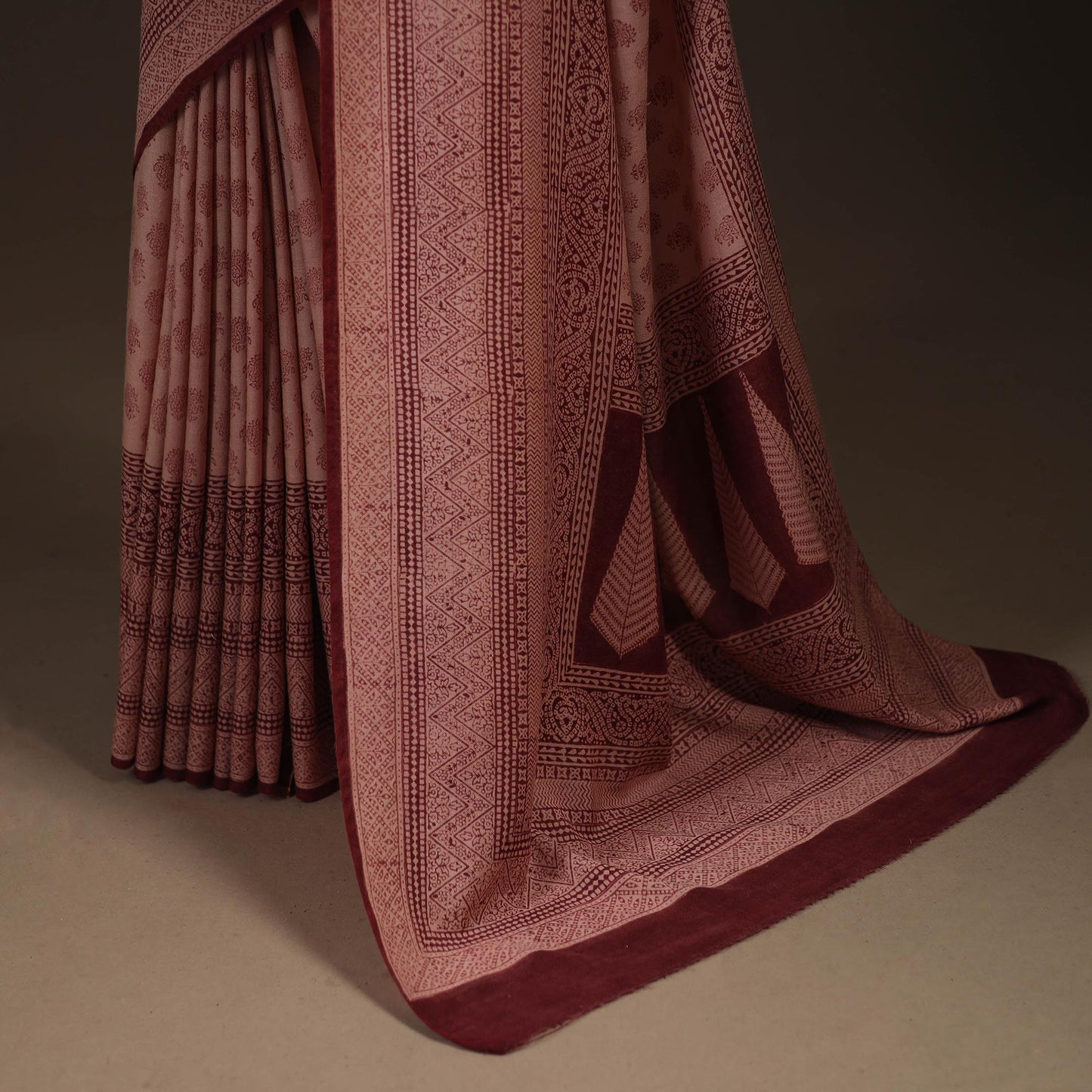 Handwoven merino wool natural dyed hand bagh saree 07