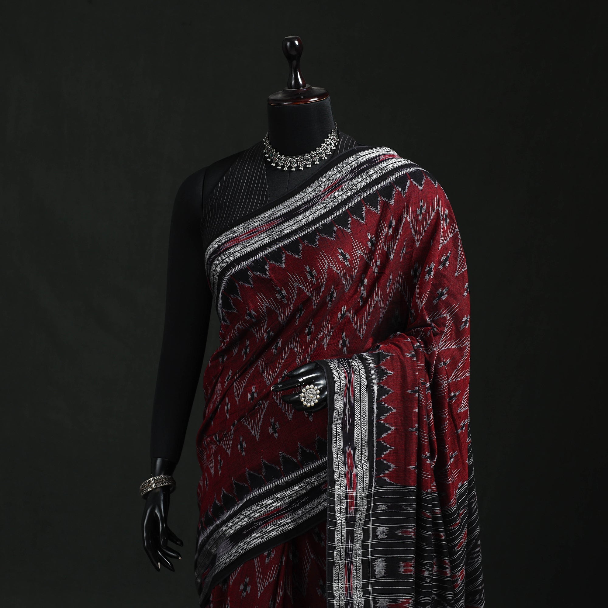 Maroon Ikat Handloom Cotton Sambalpuri Saree maroon-ikat-handloom-cotton-sambalpuri-saree