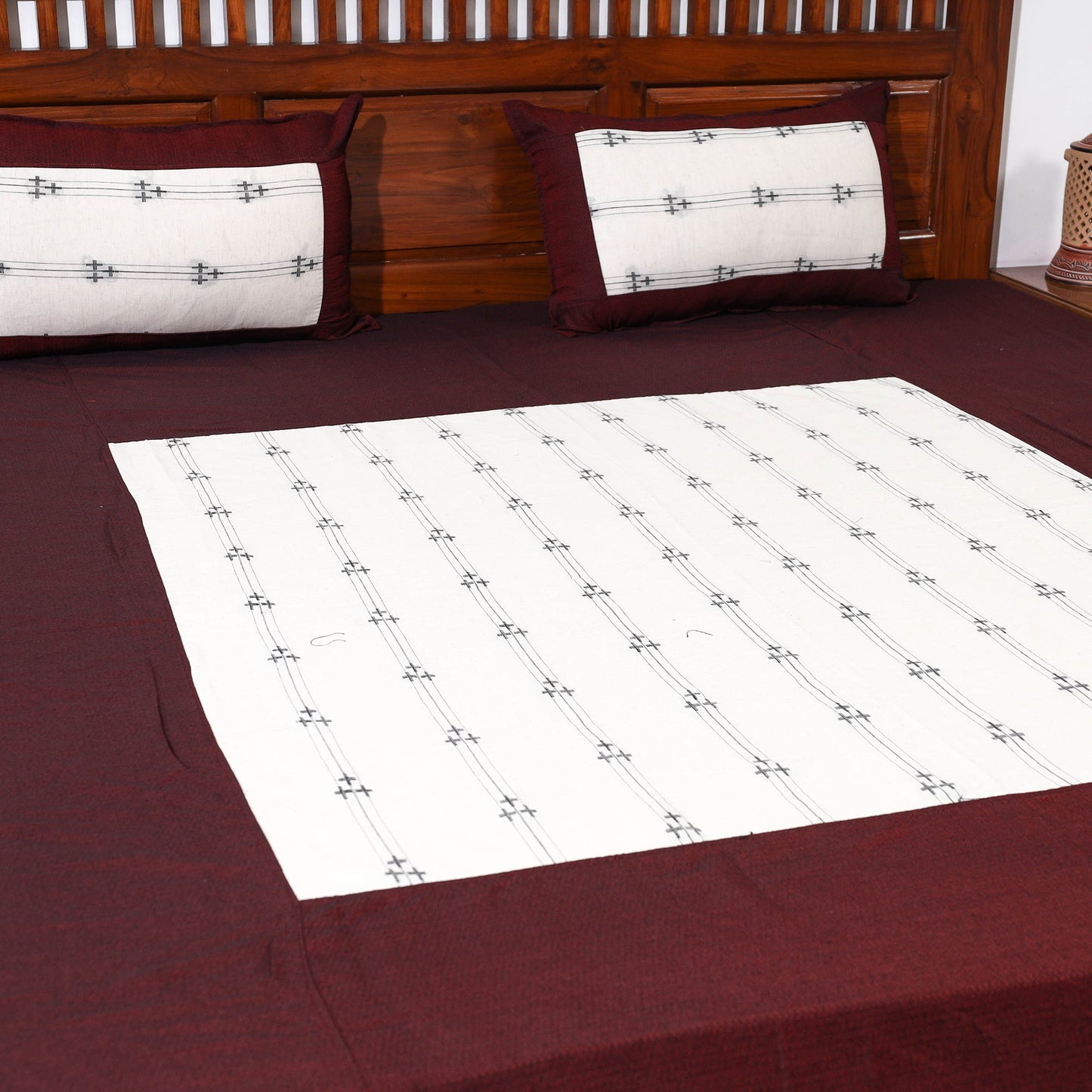 Buy Jacquard Patchwork Cotton Double Bed Cover with Pillow Covers Online at iTokri.com