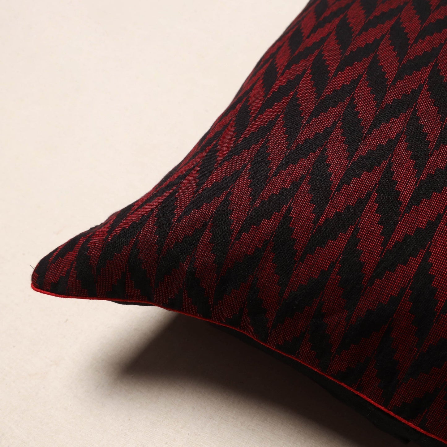 Jacquard weave cotton cushion cover 48 - handcrafted