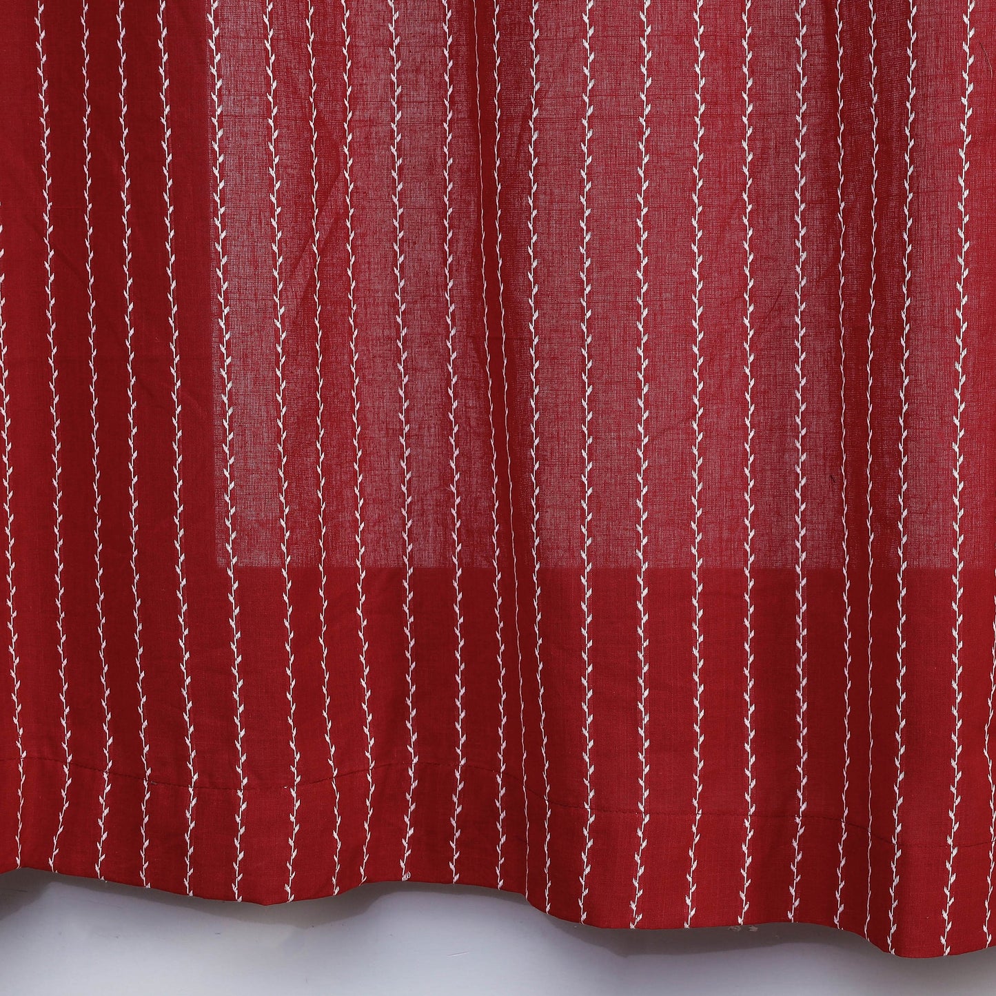 Maroon - jacquard weave cotton window curtain (5 x 3 feet)