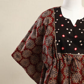 Buy Maroon Kalamkari Mosaic Fusion Cotton Kaftan