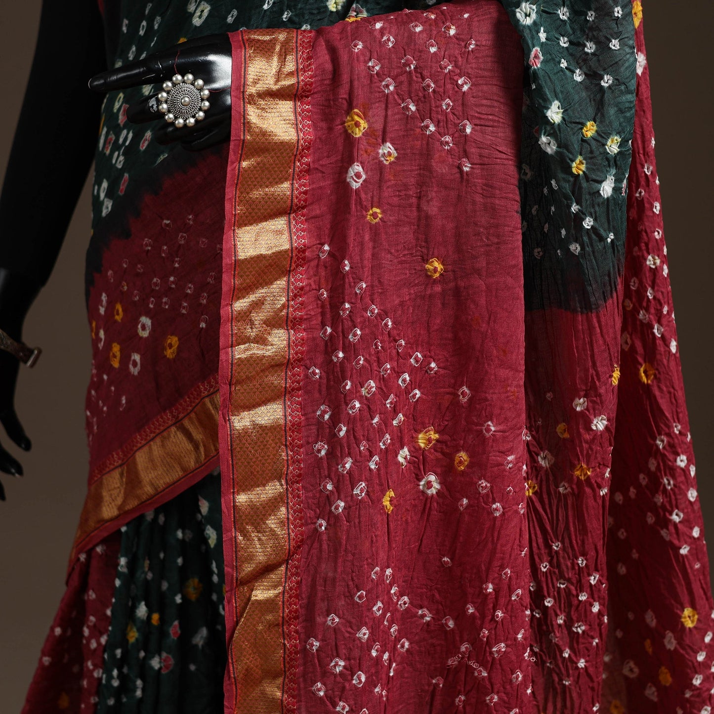 Kutch tie-dye cotton bandhani saree with blouse piece 07