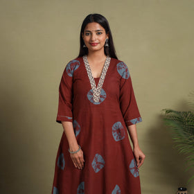 Maroon A-Line Tie & Dye Cotton Shibori Kurta for Women
