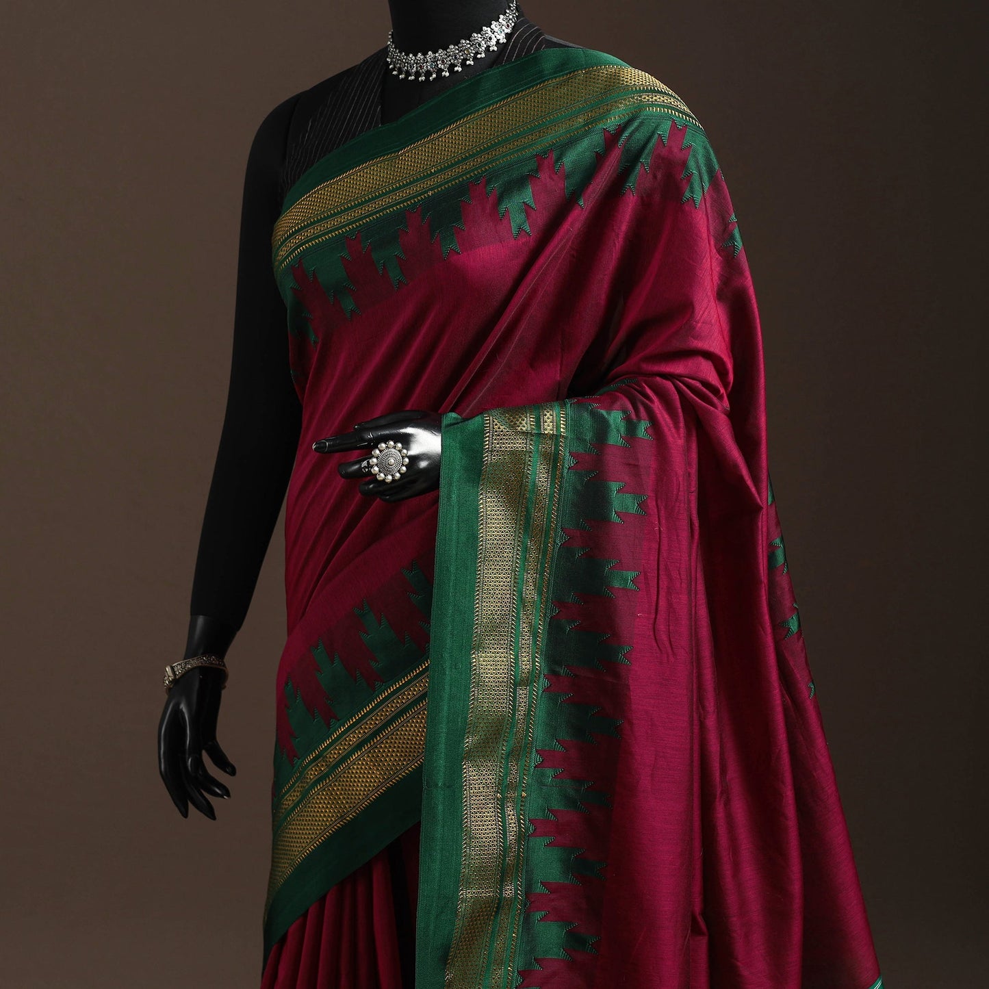 Mercerized cotton ilkal saree with chikki paras border 09