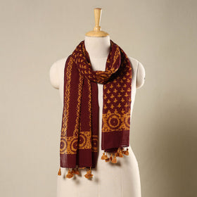  Maroon Mul Cotton Hand Batik Print Stole with Tassels