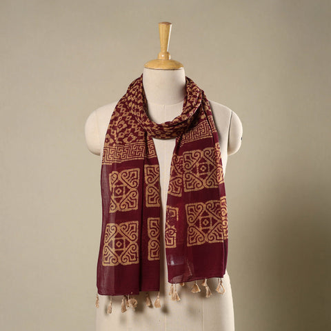 Buy Maroon Mul Cotton Hand Batik Print Stole with Tassels