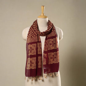 Buy Maroon Mul Cotton Hand Batik Print Stole with Tassels