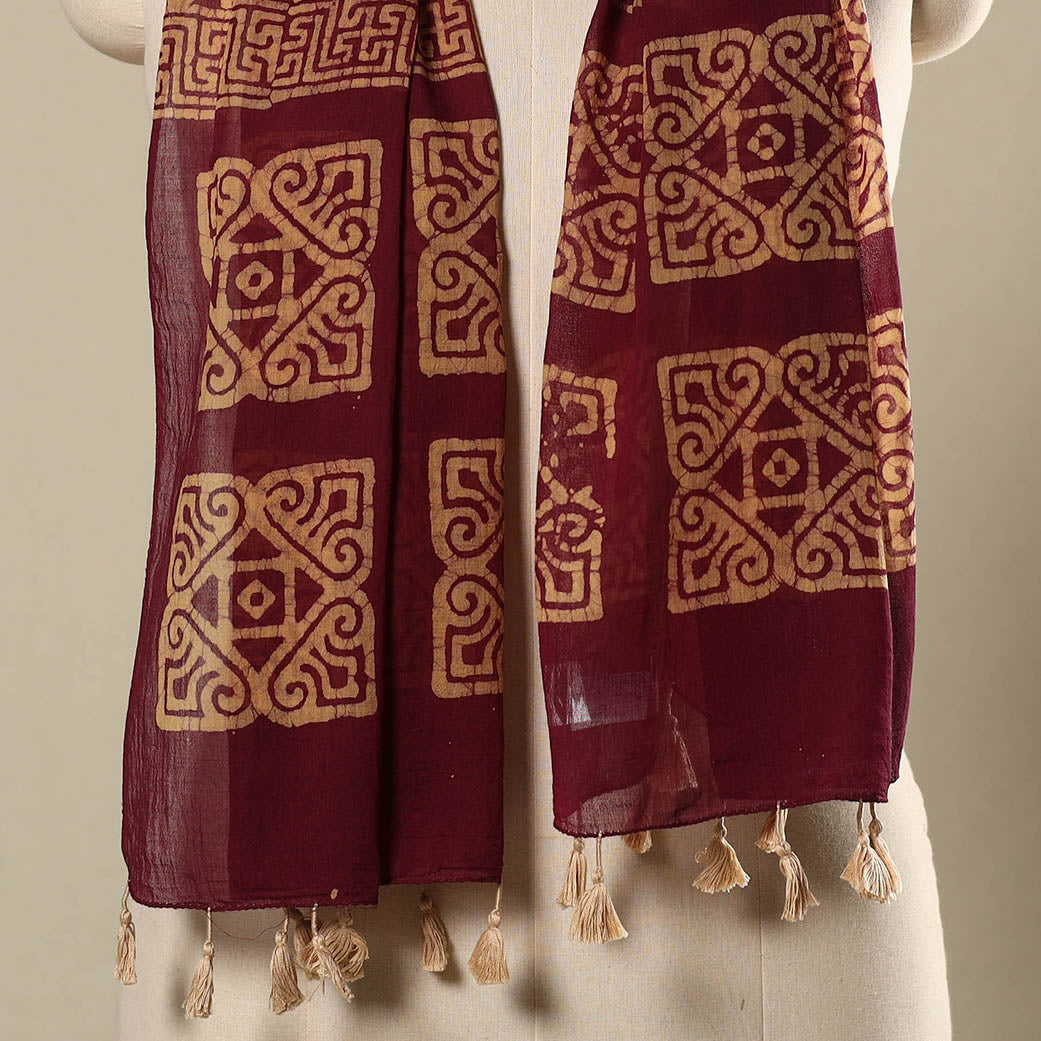 Buy Maroon Mul Cotton Hand Batik Print Stole with Tassels