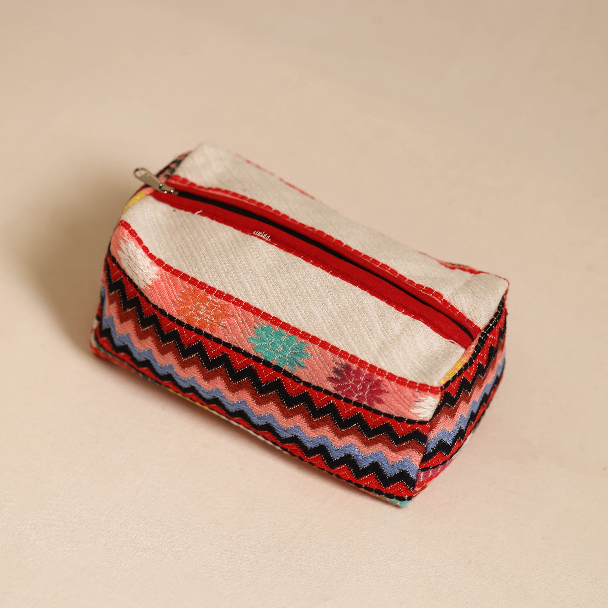  Multicolor Jacquard Weave Cotton Toiletry Pouch 