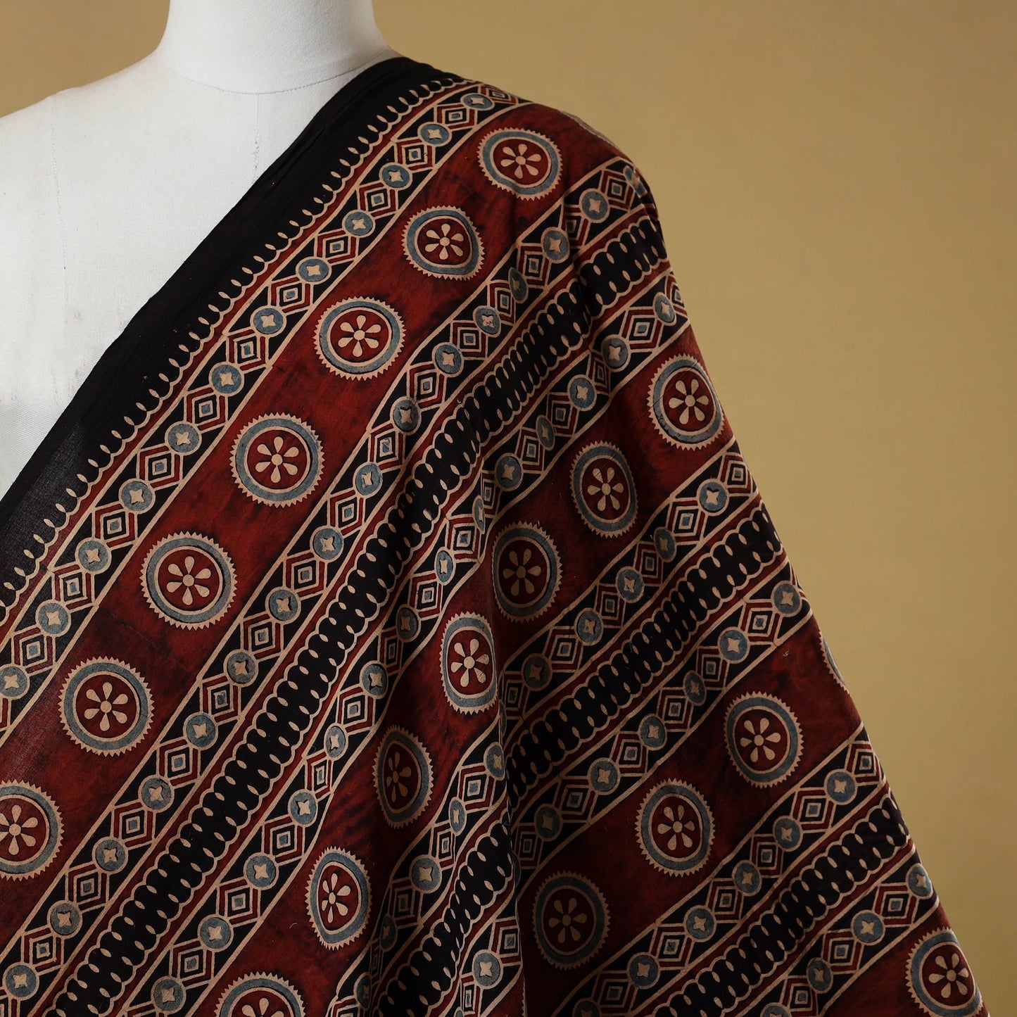 Maroon - natural dyed hand cotton fabric 03 - handcrafted