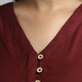 Buy Plain Linen Cotton Stitched Blouse Online at iTokri.com
