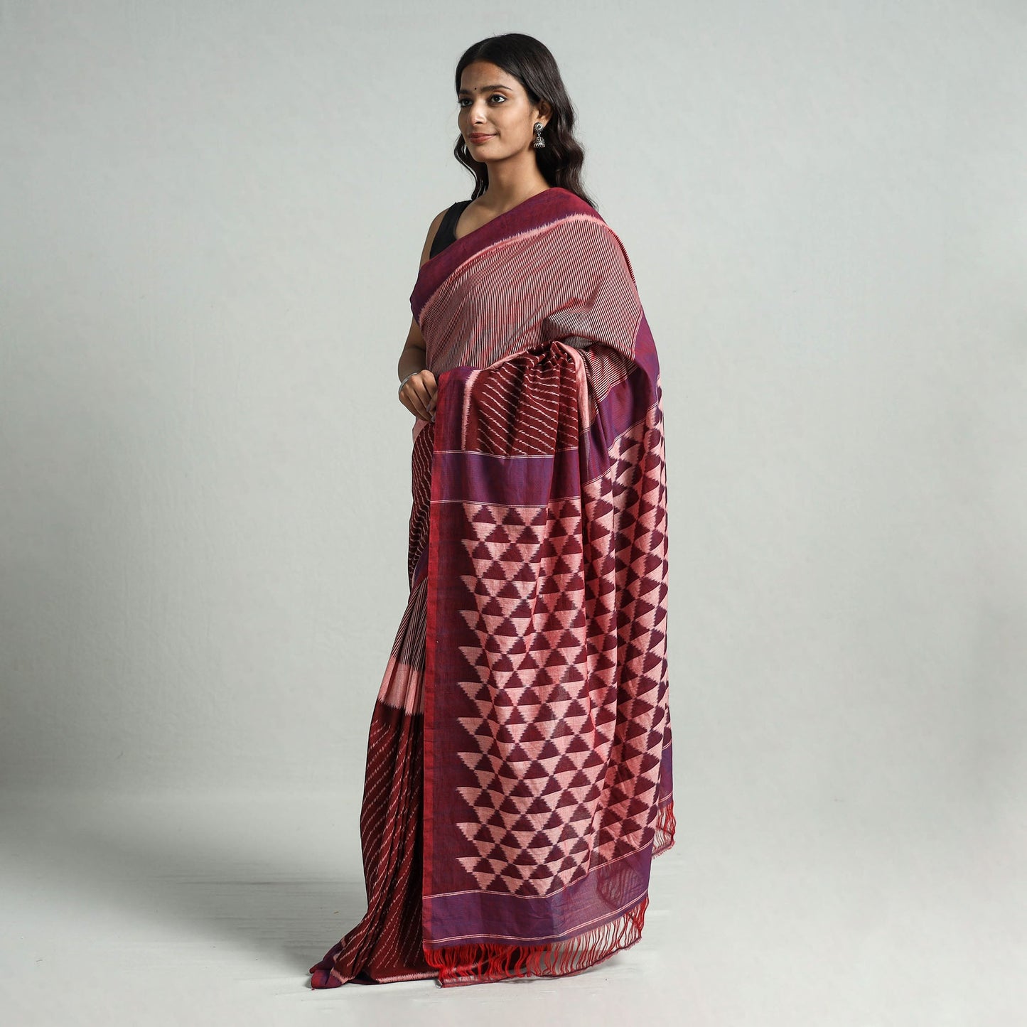  Pochampally Ikat Weave Handloom Cotton Saree 21 Online at iTokri.com