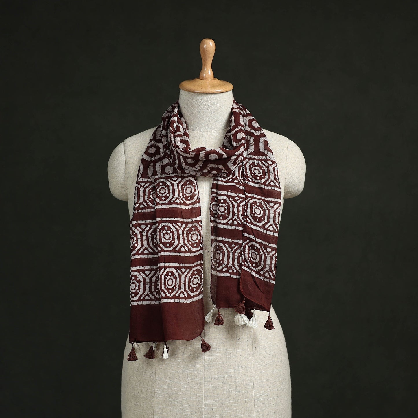 Pure mul cotton kutch hand block batik print stole