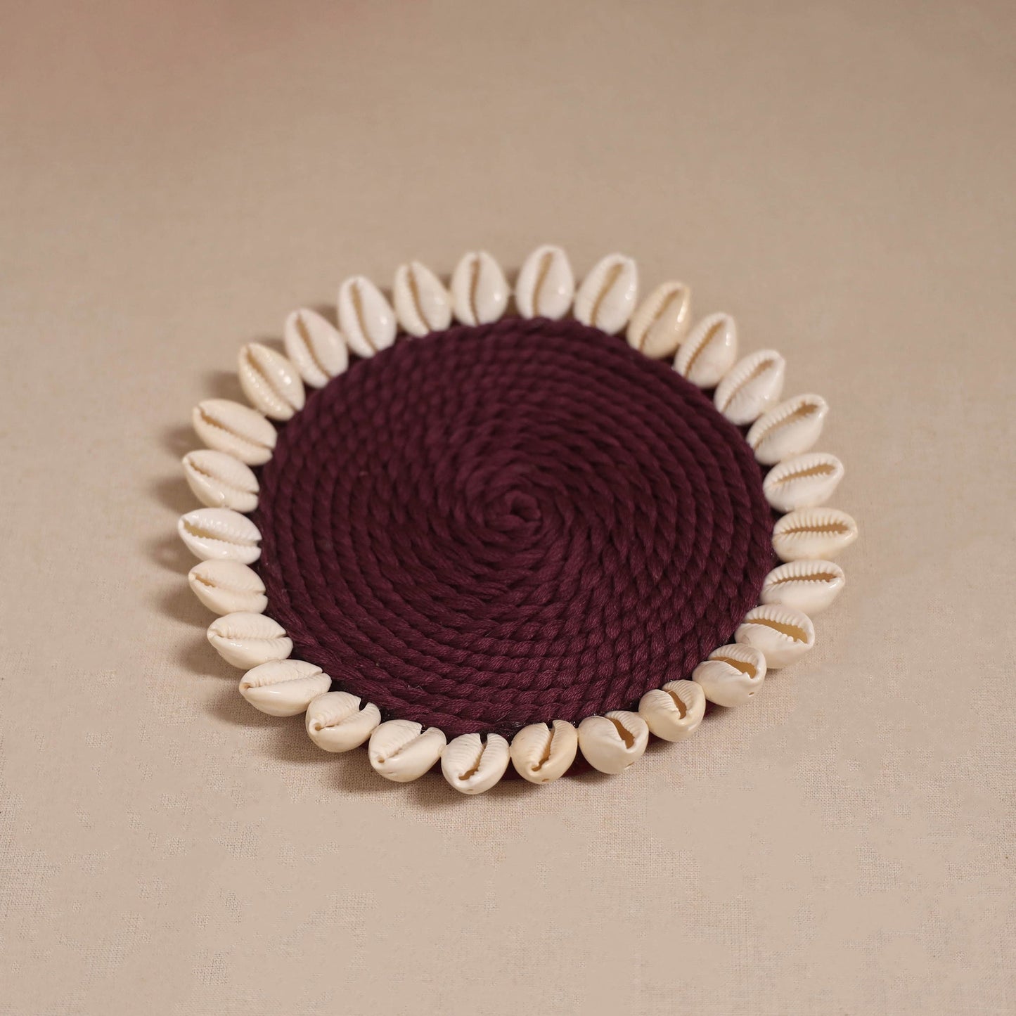 Shell work handcrafted thread coaster 07