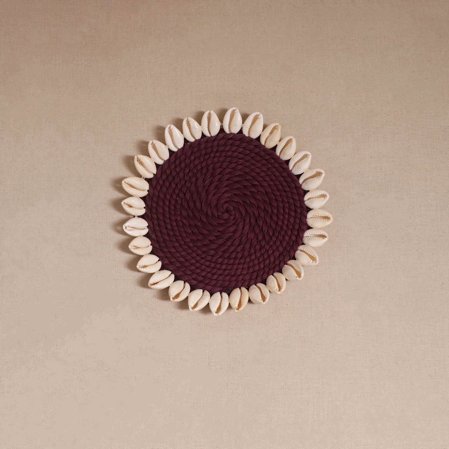 Shell work handcrafted thread coaster 07
