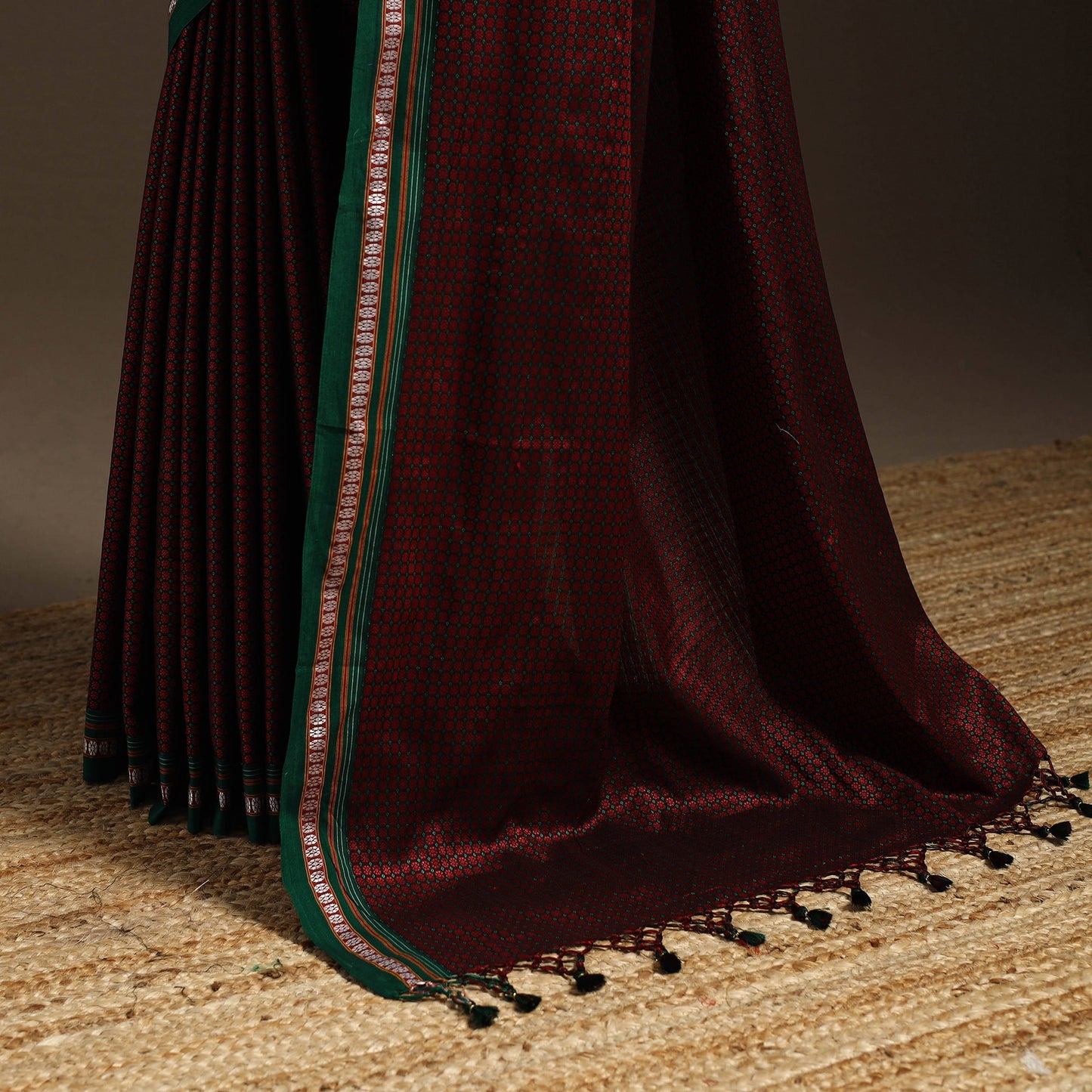 Silk cotton khun saree with chikki paras border 44