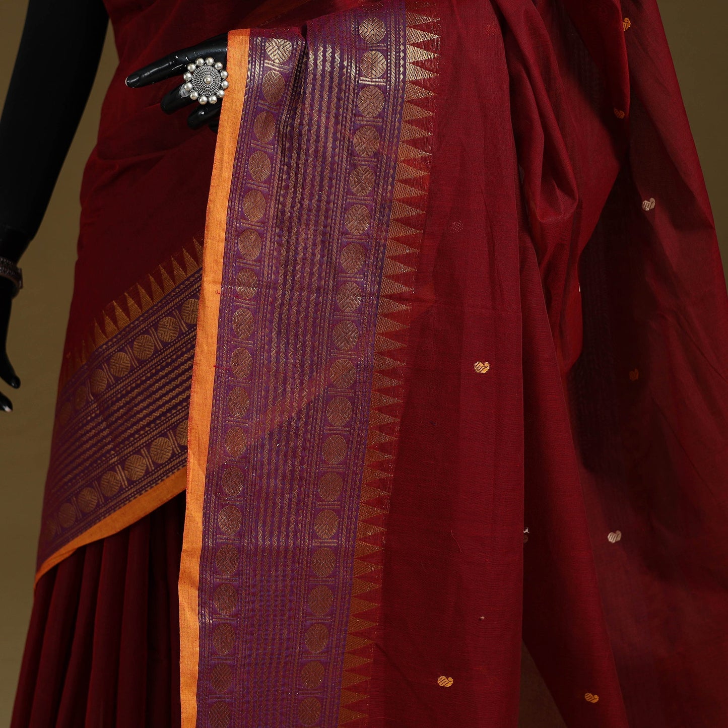 Thread buti cotton kanchipuram saree with border 30