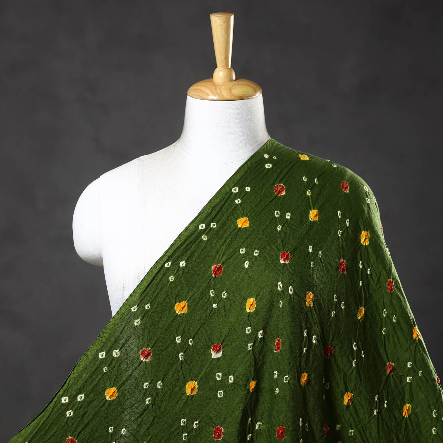  Kutch Bandhani Tie-Dye Mul Cotton Fabric 01 Online at iTokri.com