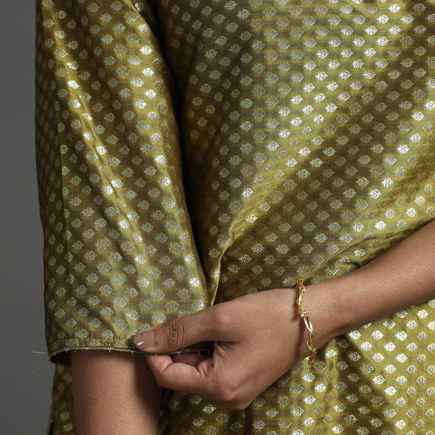 Buy Elegant Banarasi Brocade Silk Kurta with Pant Set Online at iTokri.com