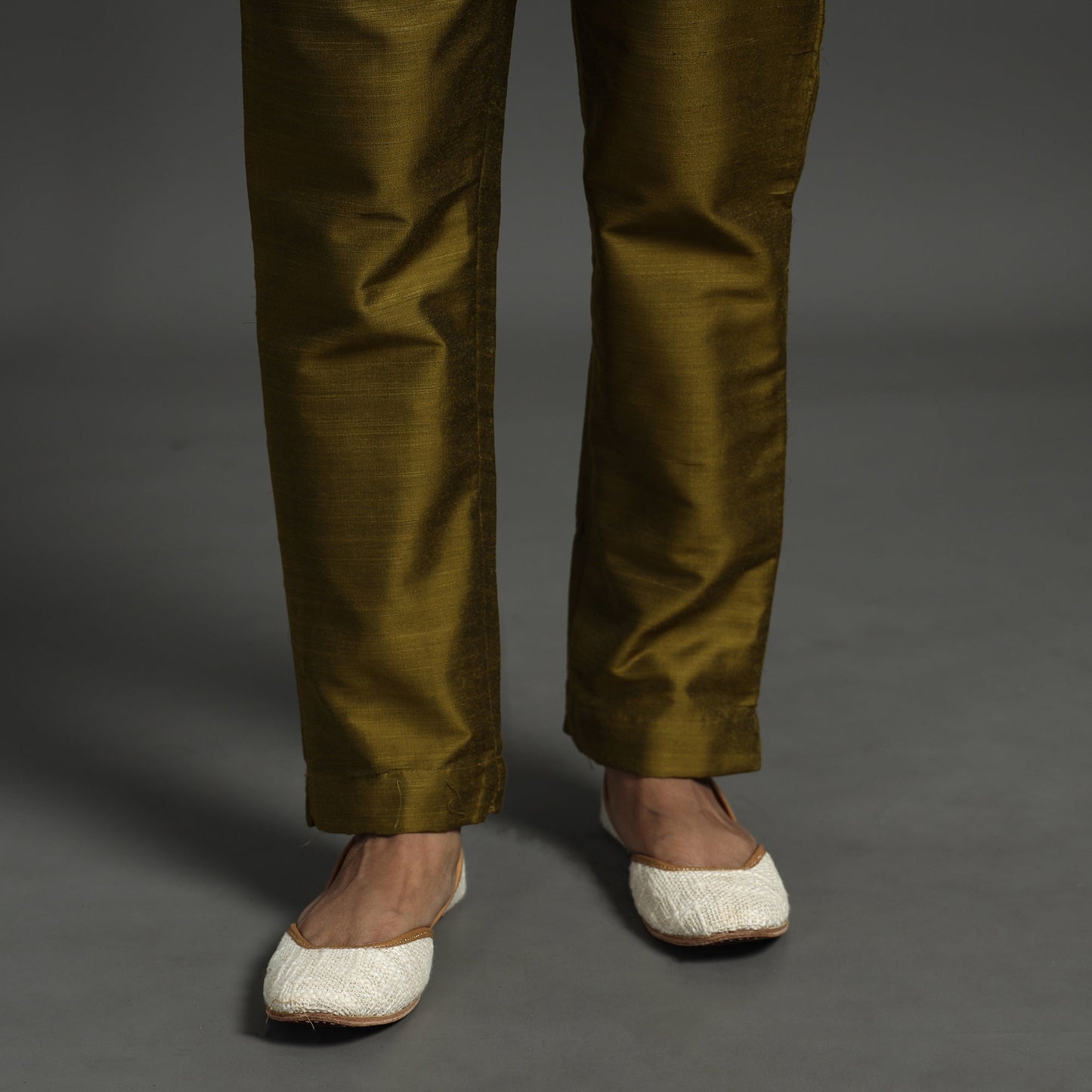 Buy Elegant Banarasi Brocade Silk Kurta with Pant Set Online at iTokri.com