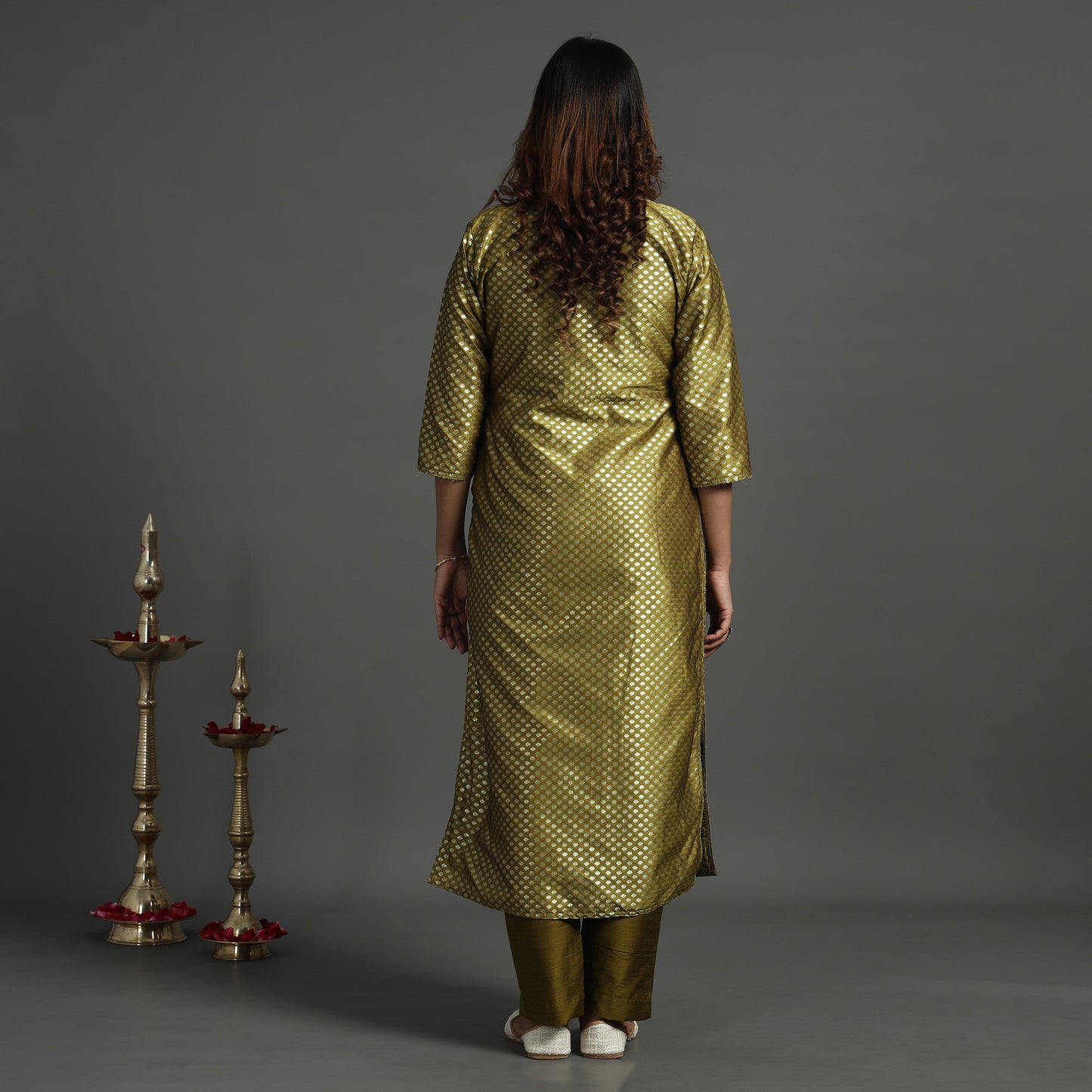 Buy Elegant Banarasi Brocade Silk Kurta with Pant Set Online at iTokri.com