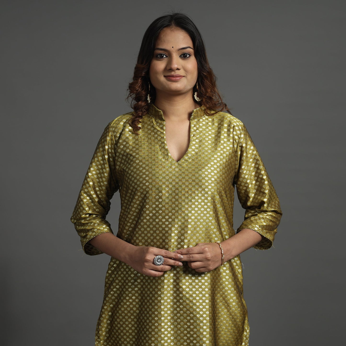 Buy Elegant Banarasi Brocade Silk Kurta with Pant Set Online at iTokri.com