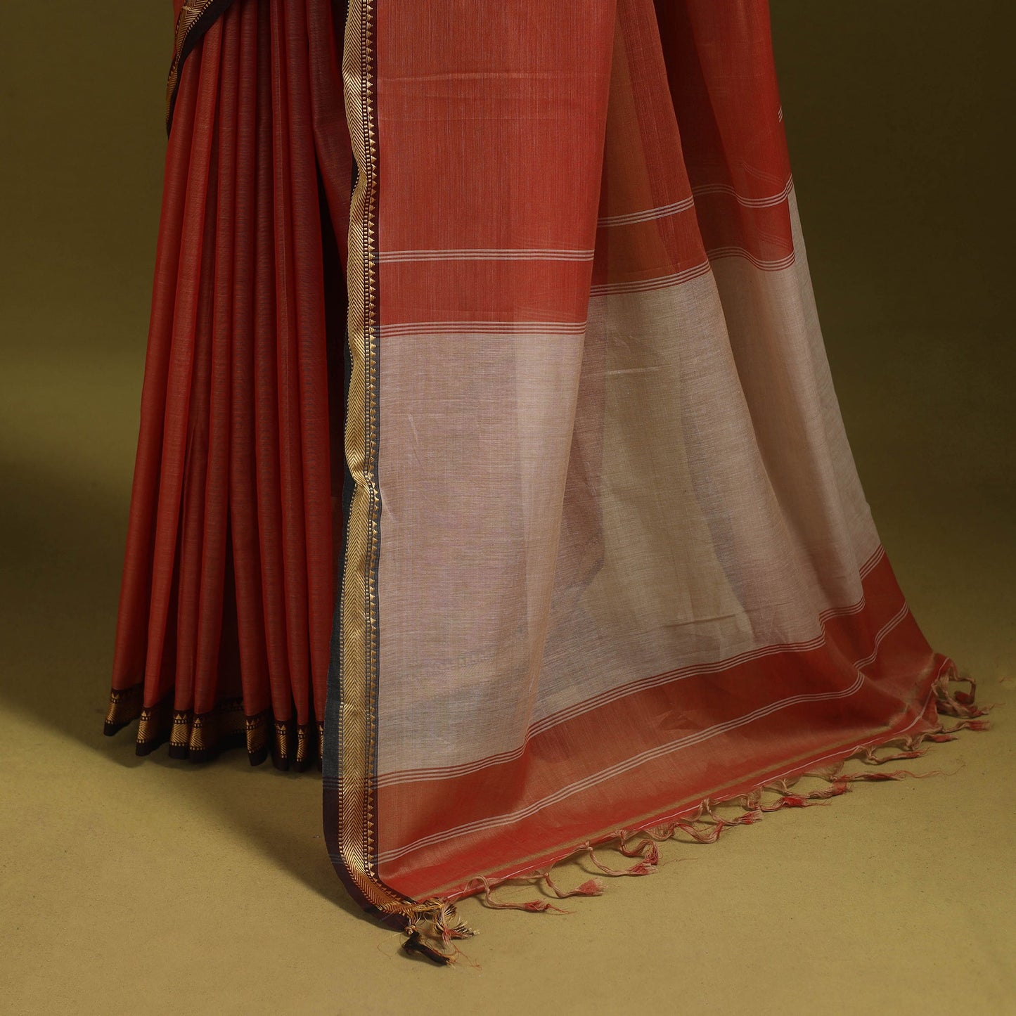 Mercerised cotton dharwad saree with thread border 01