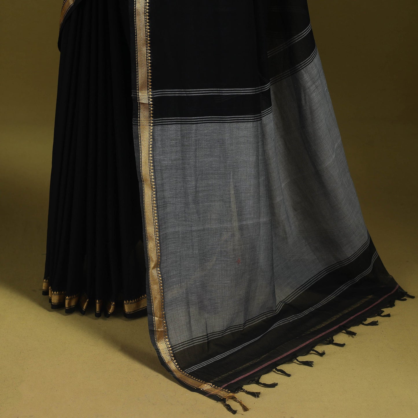Mercerised cotton dharwad saree with thread border 07