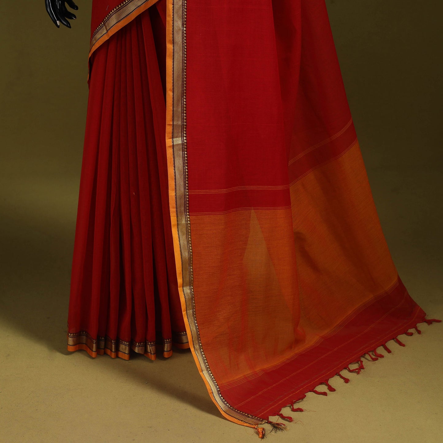 Mercerised cotton dharwad saree with thread border 16