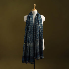 Merino wool natural dyed handwoven hand shawl 03