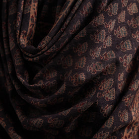 Merino wool natural dyed handwoven hand shawl 07