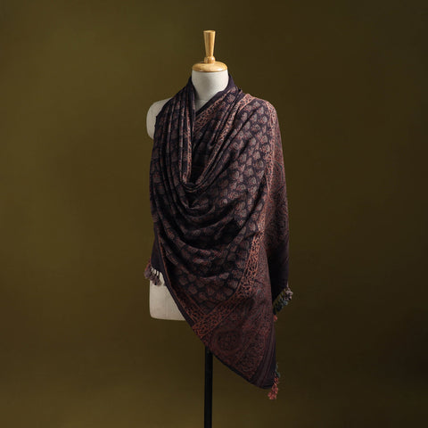 Merino wool natural dyed handwoven hand shawl 07