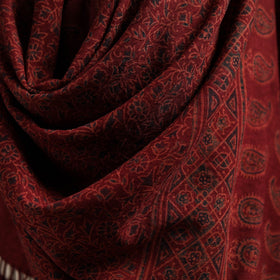 Merino wool natural dyed handwoven hand shawl 09