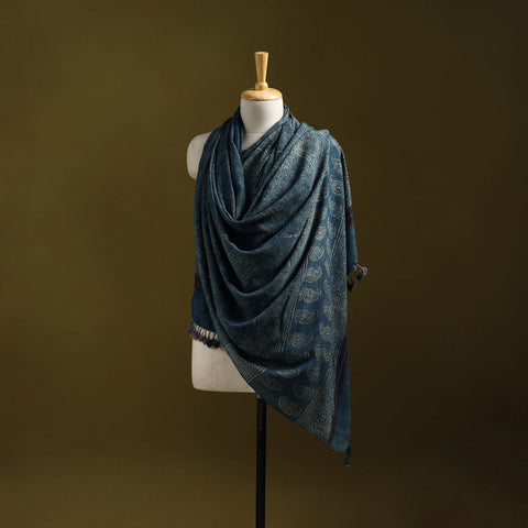 Merino wool natural dyed handwoven hand shawl 12