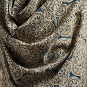 Merino wool natural dyed handwoven hand shawl 14