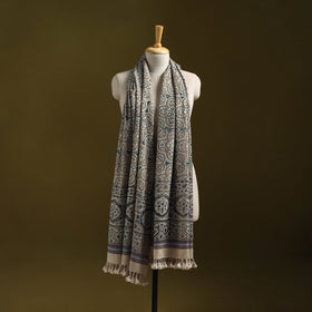 Merino wool natural dyed handwoven hand shawl 14