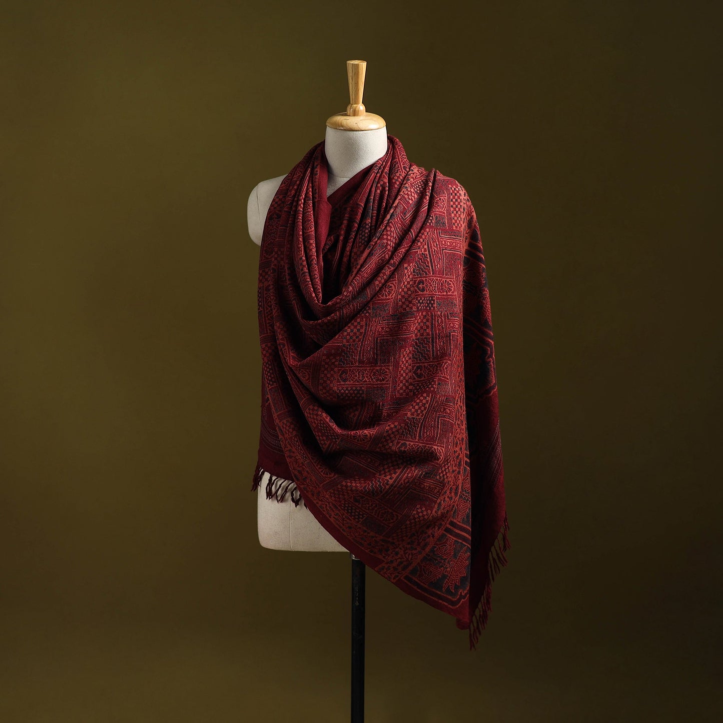 Merino wool natural dyed handwoven hand shawl 15