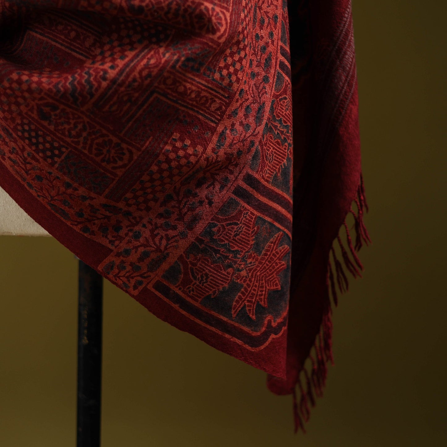 Merino wool natural dyed handwoven hand shawl 15